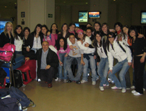 Studenti e docenti accompagnatori. Arrivo in aeroporto a Malaga